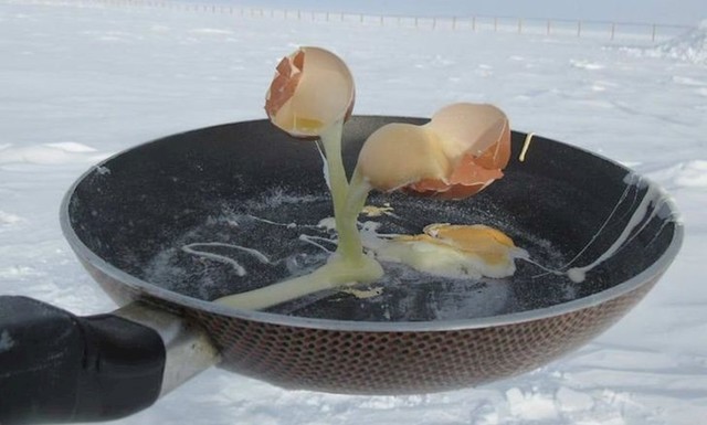 Ova osoba je pokušala napraviti omlet na Antarktici...