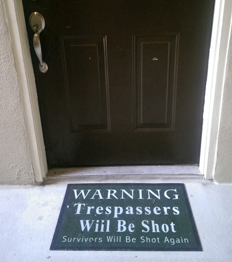 "Jučer su se doselili novi susjedi. Čini se da su jako ljubazni..."