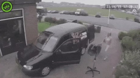 Smotana žena imala je nevjerojatne sreće u nesreći: Auto joj je "pobjegao", ali...