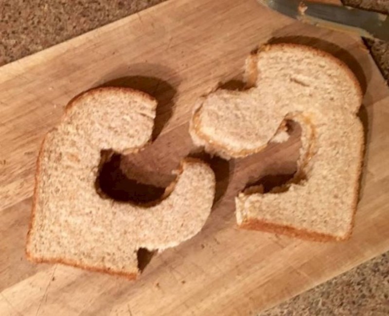 "Žena je htjela da joj prerežem sendvič na dva dijela. Nije rekla kako."