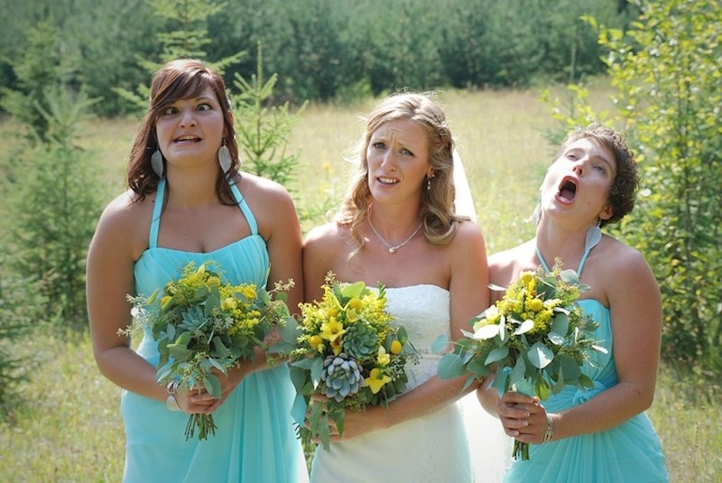 Ono kad pokušavaš napraviti savršenu fotku, ali imaš prijateljice koje se vole glupirati...