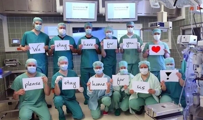 Doktori su se slikali u bolnici i javnosti poslali važnu poruku o koronavirusu
