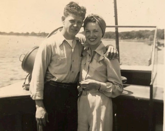"Fotka s medenog mjeseca 1947. godine, moja baka i djed su ovdje imali samo 23 godine."