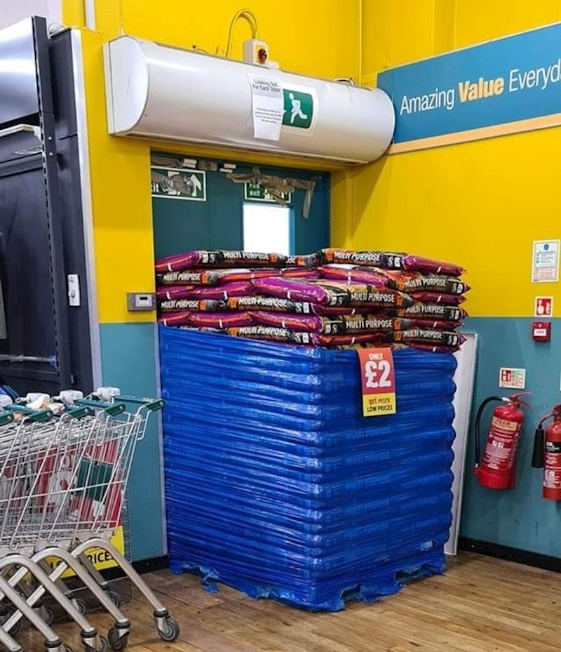 Još jedan izlaz za nuždu koji se ne može koristiti...