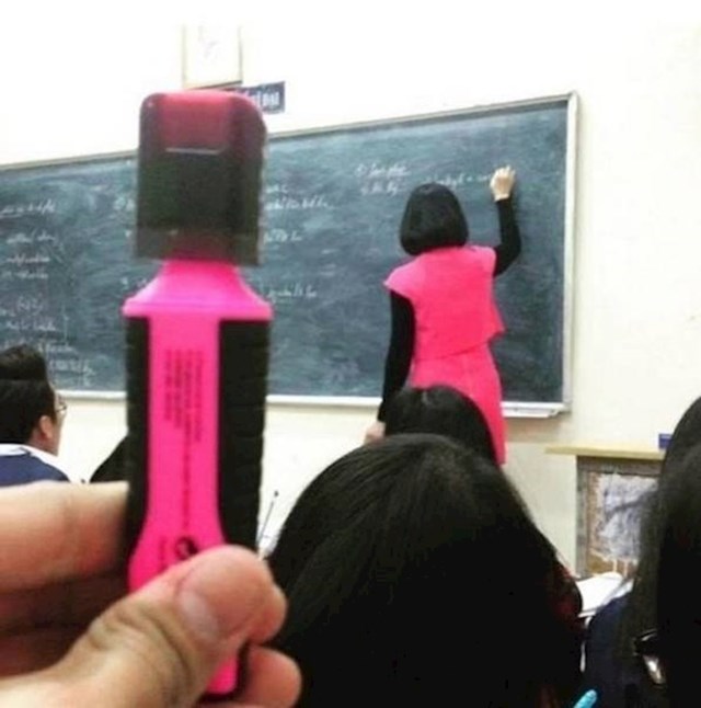 Profesorica je izgledala kao njegov marker...