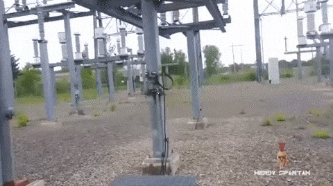 Radnik je hodao kroz postrojenje i na jednom od stupova pronašao nešto neočekivano