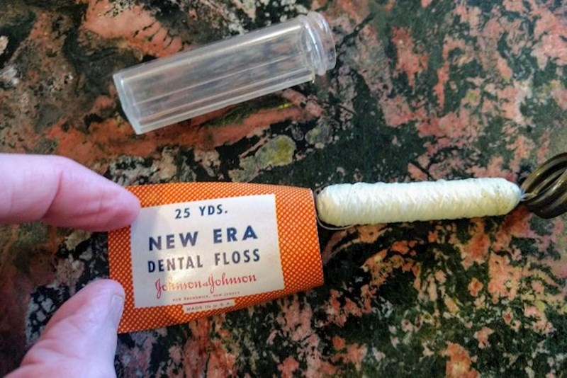 "Kad smo renovirali kuću, našli smo konac za zube star 70 godina."