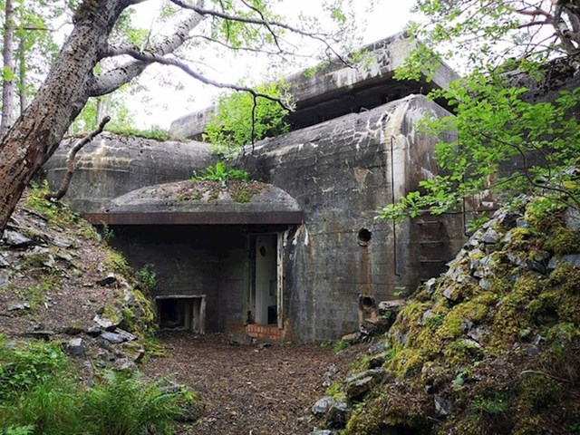 Ovaj stari bunker u Norveškoj izgleda kao da je već jako dugo nekorišten.