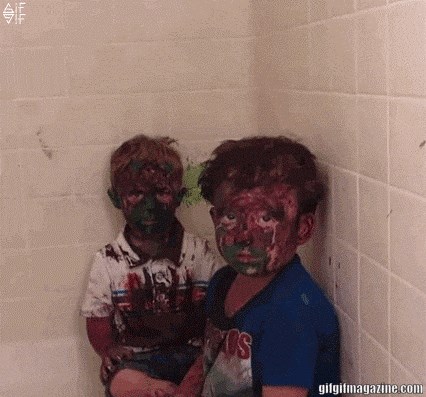 Mama je ostala zaprepaštena kad je ušla u kupaonicu, stariji dječak je znao koga treba okriviti