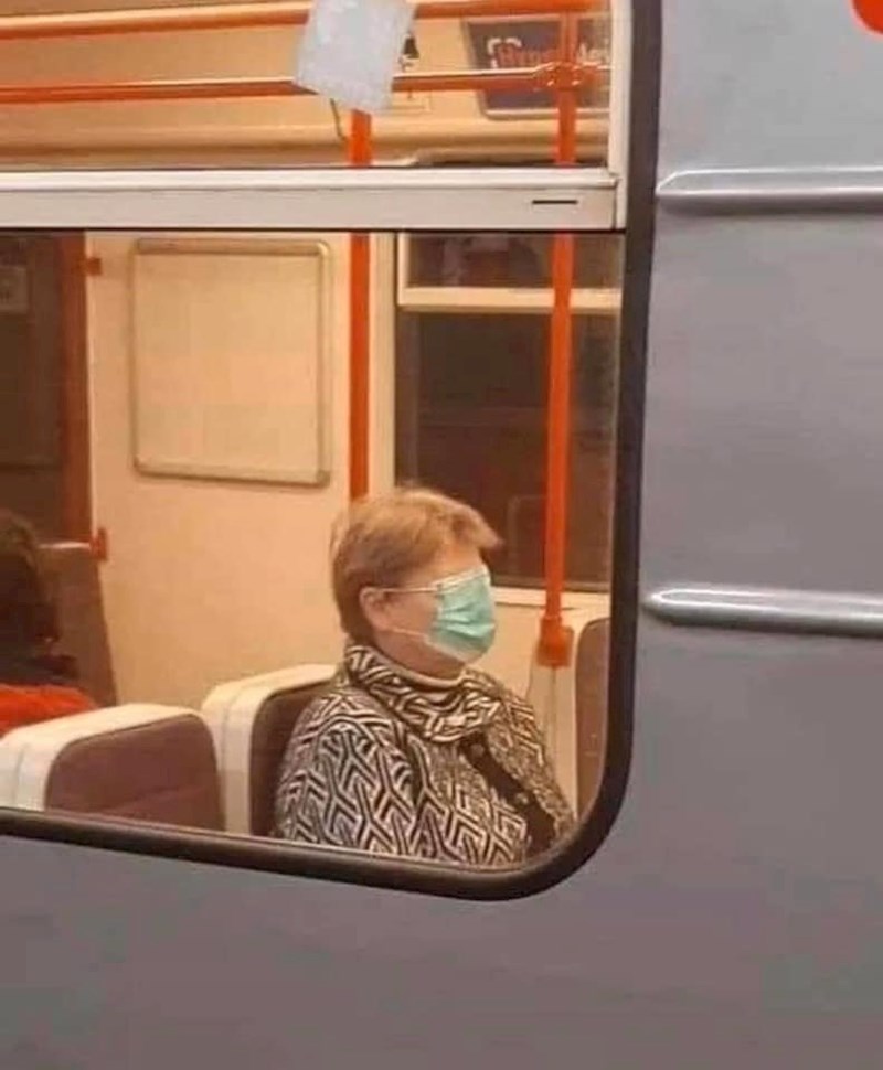 Pogledajte zbog čega su se ostali putnici smijali: