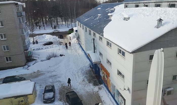 VIDEO Slučajno je kamerom uhvatio nevjerojatan prizor sa ženom koja je imala veliku dozu sreće