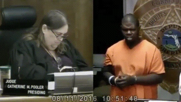 Optuženiku je bilo dosadno u sudnici pa je učinio nešto čime je nasmijao prisutne