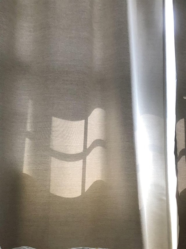 "Na zavjesi mi se pojavio Windows logo."