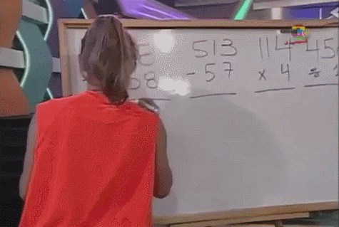 GIF Nije znala riješiti zadatak namijenjen djeci, njezina glupost boli