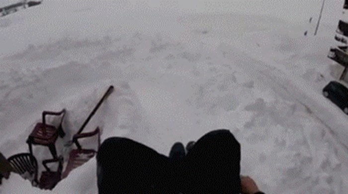 Kako muškarci uživaju u snijegu