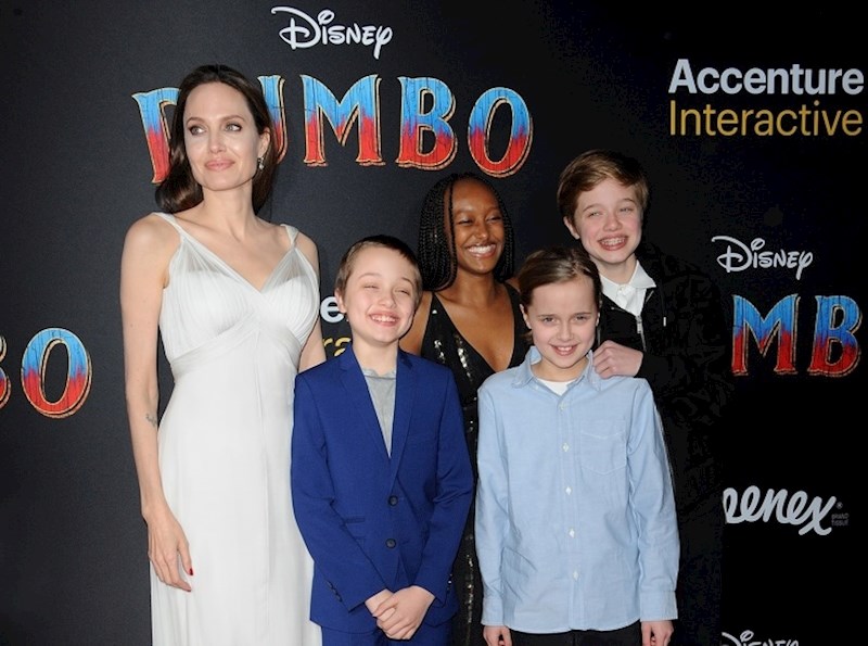 Angelina Jolie i njena djeca