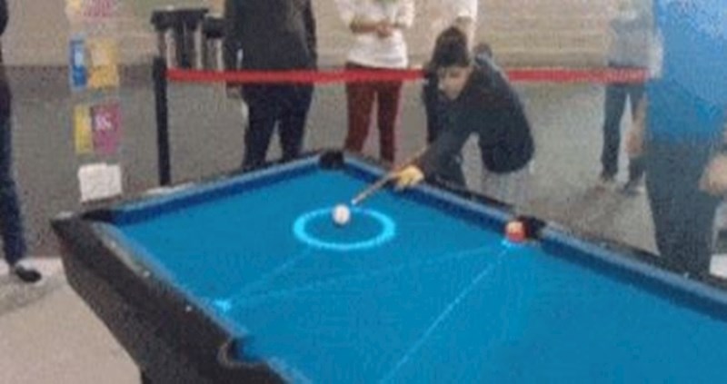 "Pametni" biljarski stol pokazuje koji bi mogao biti tvoj sljedeći korak