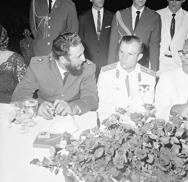 Yuri Gagarin i Fidel Castro