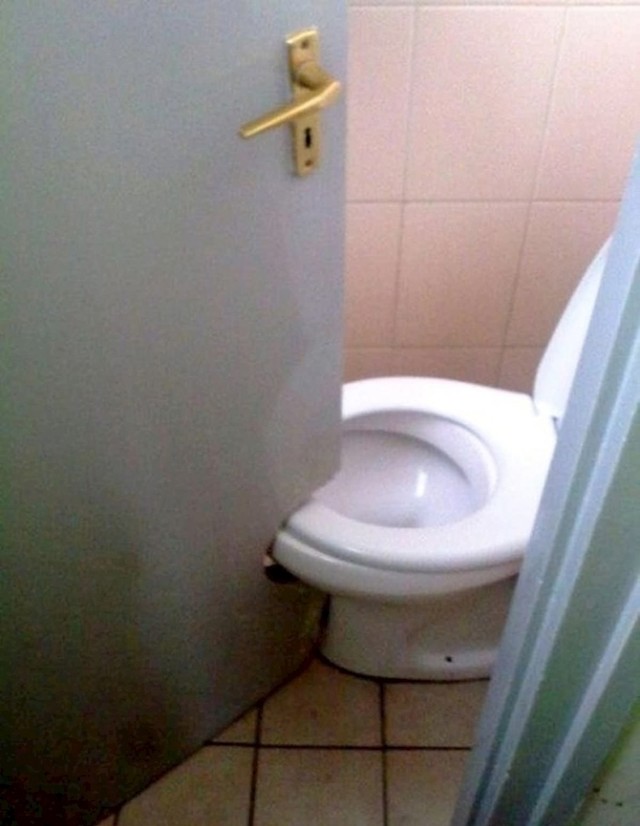 Wc jedva može biti manji.