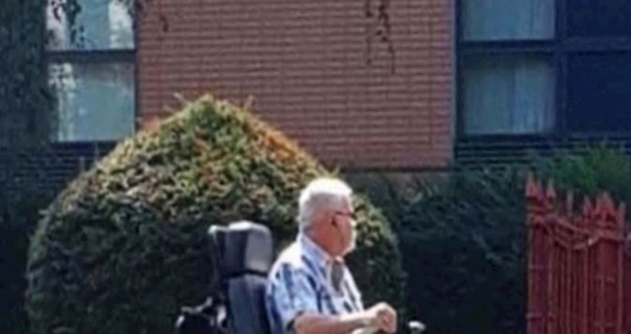 Ovaj starac odlučio je imati najbolja kolica u susjedstvu, pogledajte što vozi