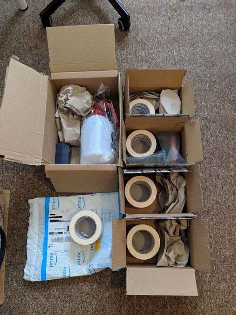 Svaka traka u svojoj kutiji.