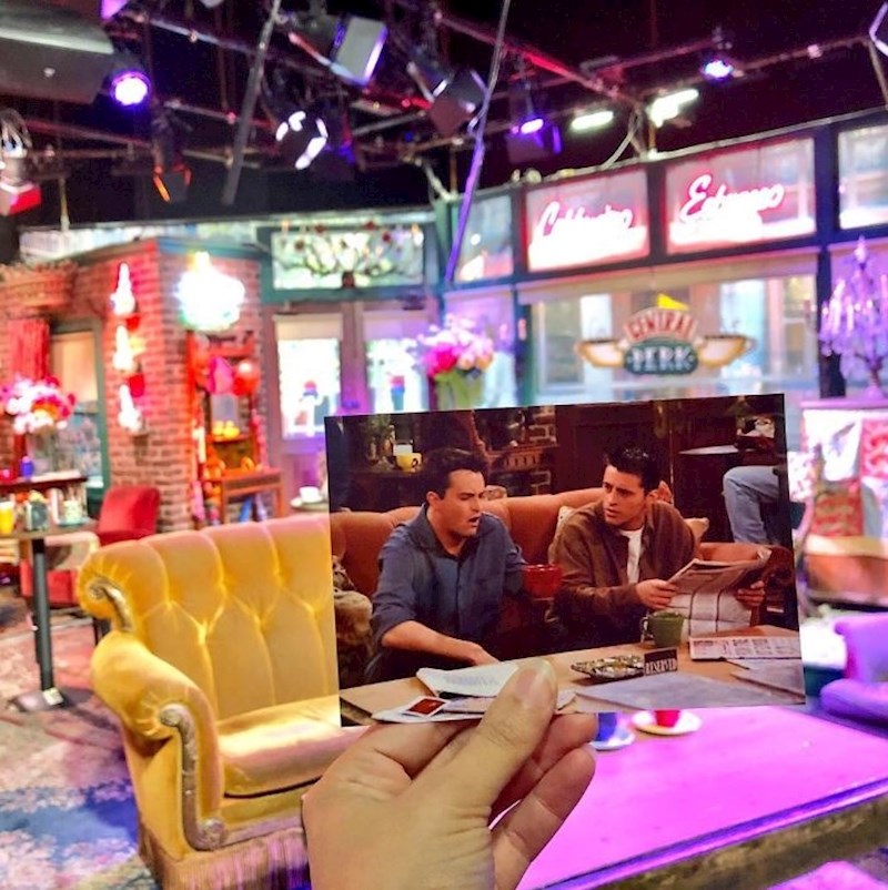 Prijatelji (Central Perk Coffee Shop, Kalifornija)