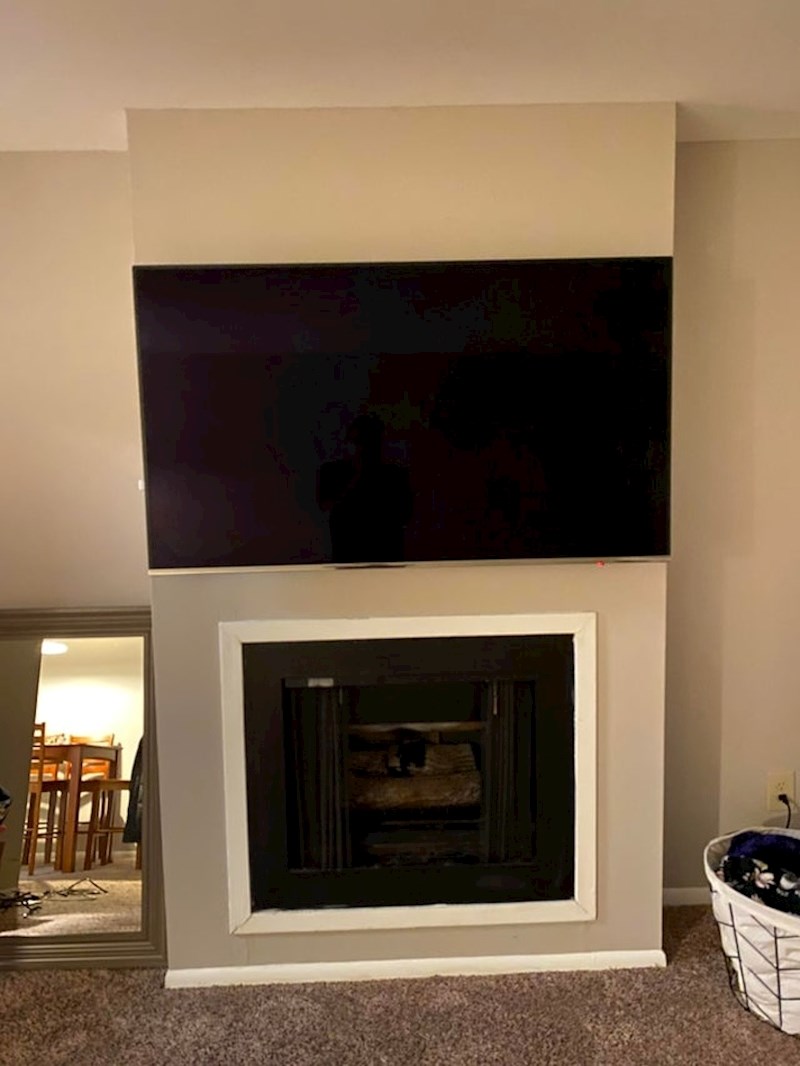 10. Kad se televizor savršeno uklopi u zid.