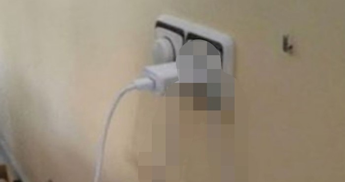 Rješenje ovog praktičnog tipa za punjenje mobitela u previsokoj utičnici postalo je viralni hit