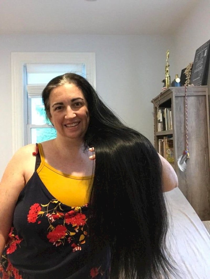 "Godinama puštam svoju prirodnu kosu i jako sam zadovoljna."