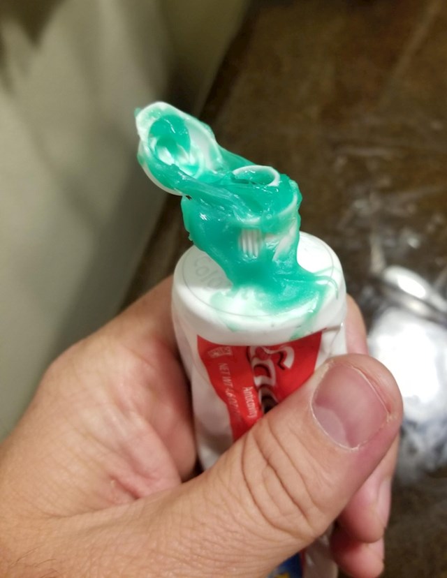 7. Ovako izgleda pasta za zube moga sina