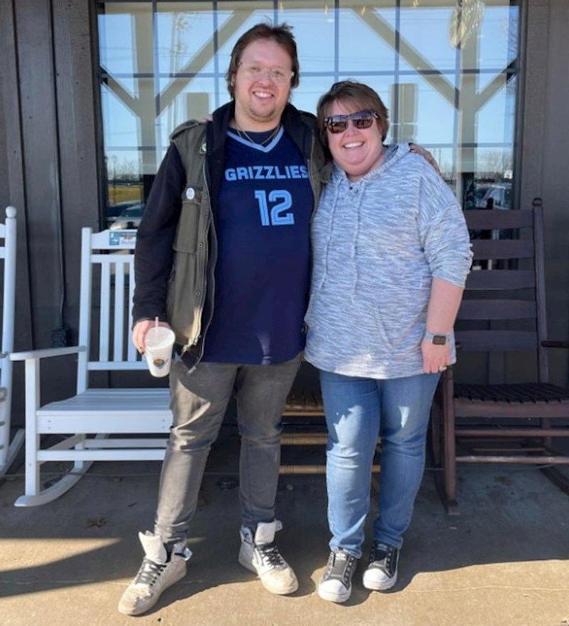 12. "Nakon 32 godine života, konačno sam upoznao svoju biološku majku!"