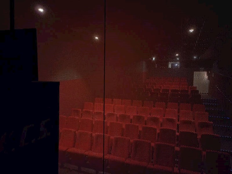 9. "Danas sam saznao kako izgleda prostor iza kino platna."