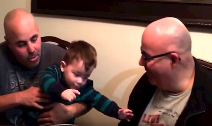 VIDEO Smiješna djeca koja su se potpuno zbunila kad su vidjela očevog blizanca