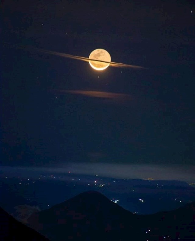 Mjesec se odlučio zamaskirati u Saturn.