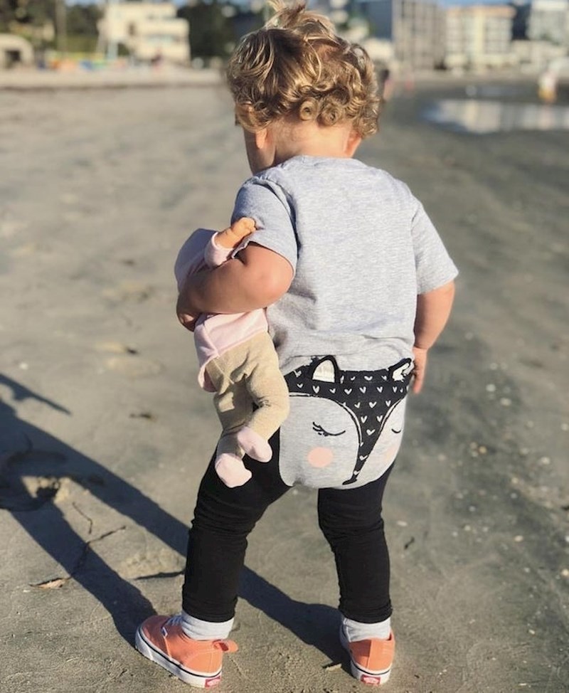 9. Dječje hlače koje izgledaju kao tange. Stvarno??!