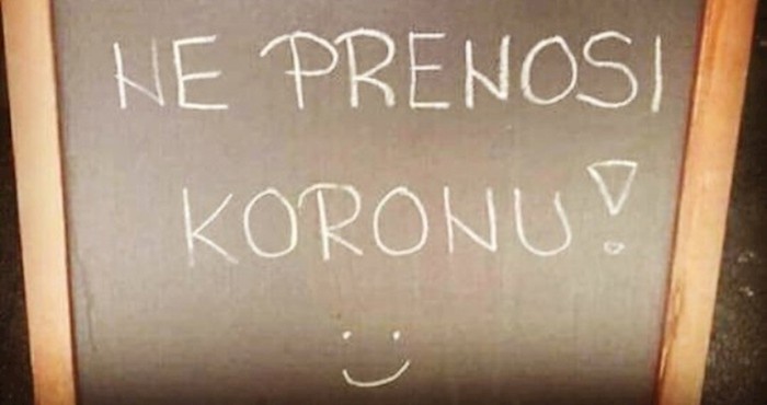 Duhovita poruka za goste ovog kafića izmamit će vam osmjeh na lice