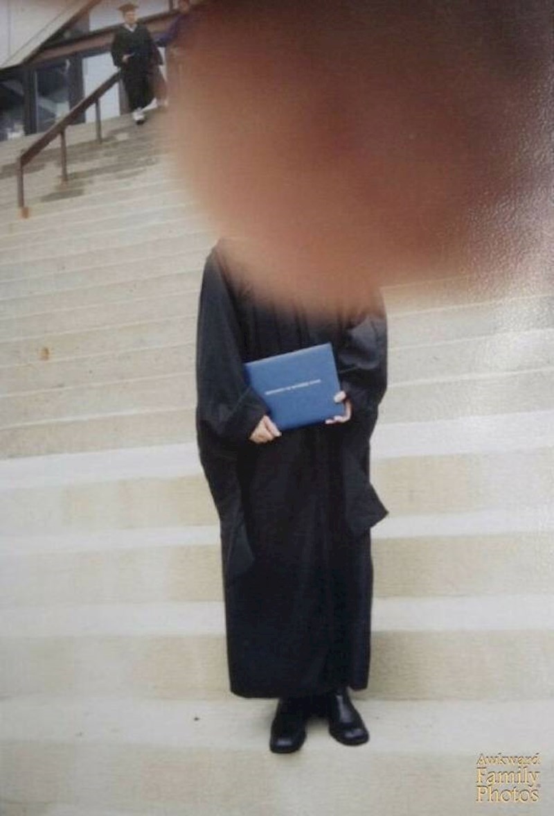 2. Njegova fotka s sveučilišne promocije