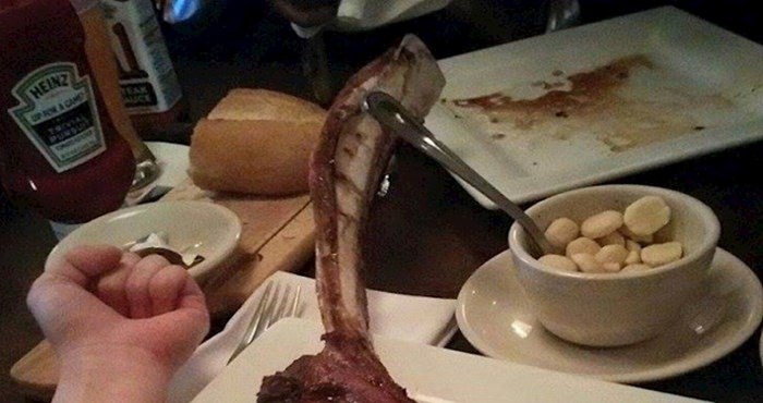 Zapanjit će vas veličina ovog steaka, morate ga vidjeti u usporedbi s ljudskom podlakticom