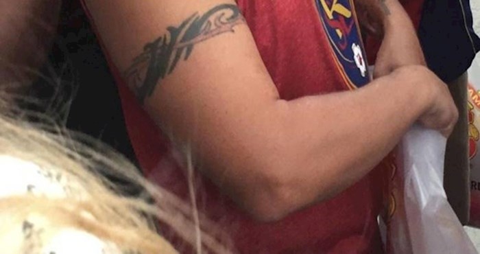 Lik je na urnebesan način odlučio "ispraviti" tetovažu iz mladosti