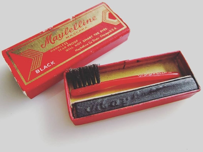 5. Maskara iz 1940-ih i današnja maskara.