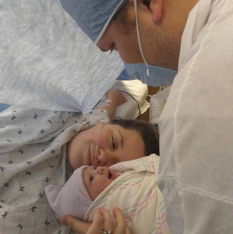 "Premda moja žena ima epilepsiju, uspjela je roditi zdravu i prekrasnu bebu."