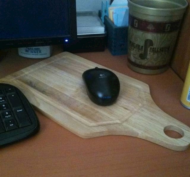8. Dosta dobra podloga za miša