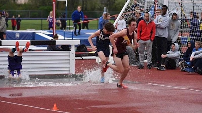 15. Jedna od boljih fotki sa školskih sportskih natjecanja🤣