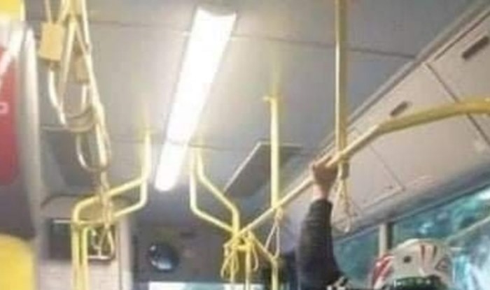 Netko je u autobusu snimio sulud prizor, morate vidjeti s čime se vozi ovaj putnik
