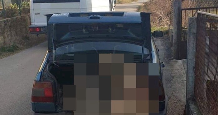 Pogledajte čime je ovaj Dalmatinac natrpao prtljažnik
