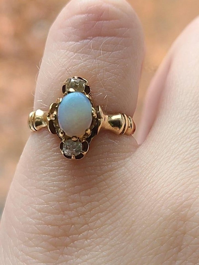 "Zaručnički prsten moje šukunbake."