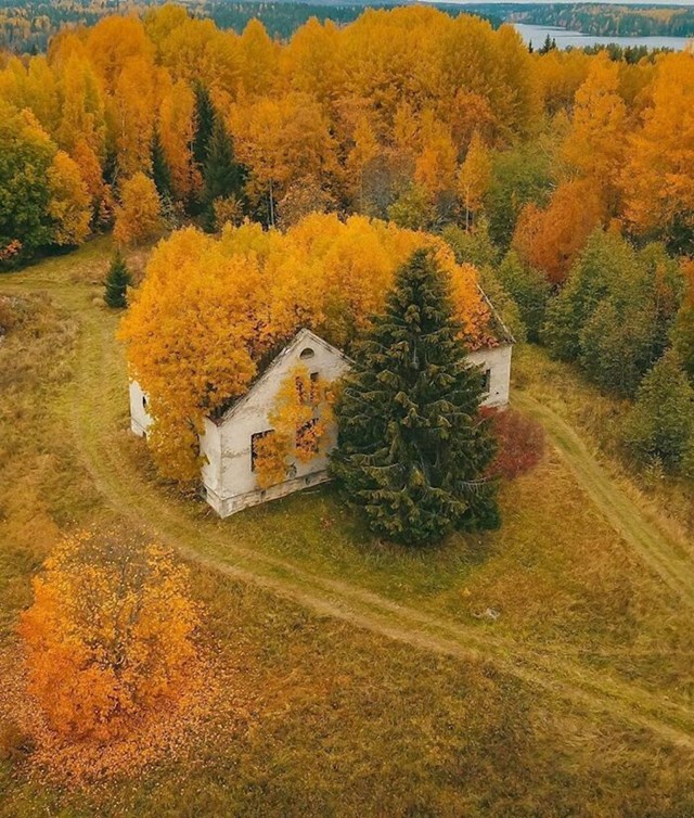 12. Napuštena kuća u Rusiji