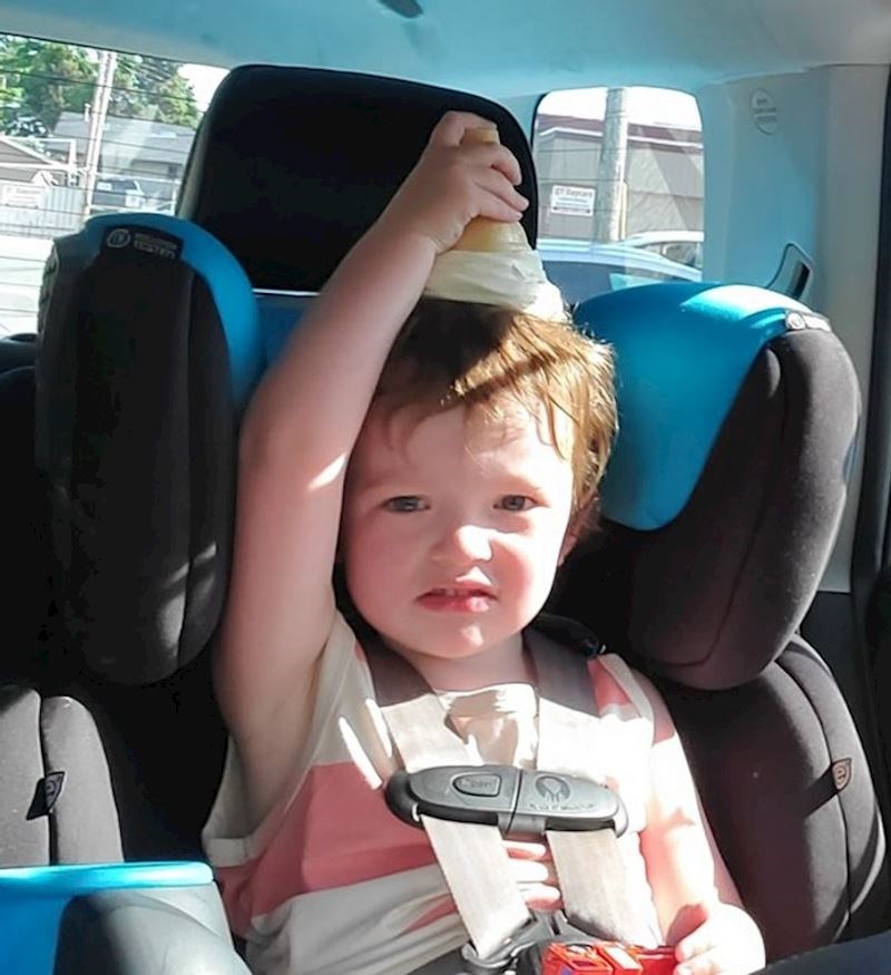 13. Zatražio je sladoled i prilično iznenadio svoje roditelje.