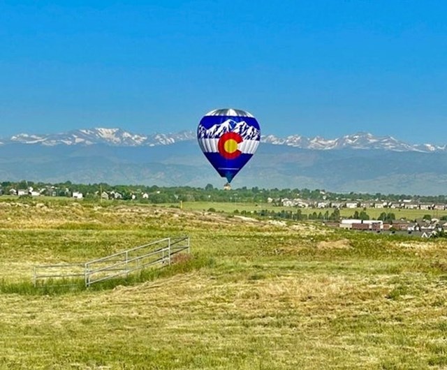 4. Balon se savršeno uklopio u svoju pozadinu.