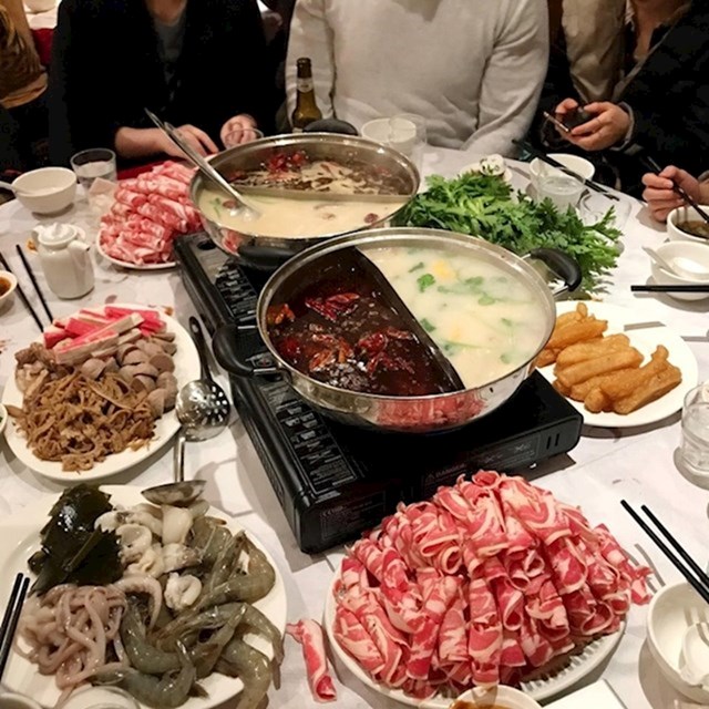 23. Ovo je tradicionalno jelo zvano hotpot.